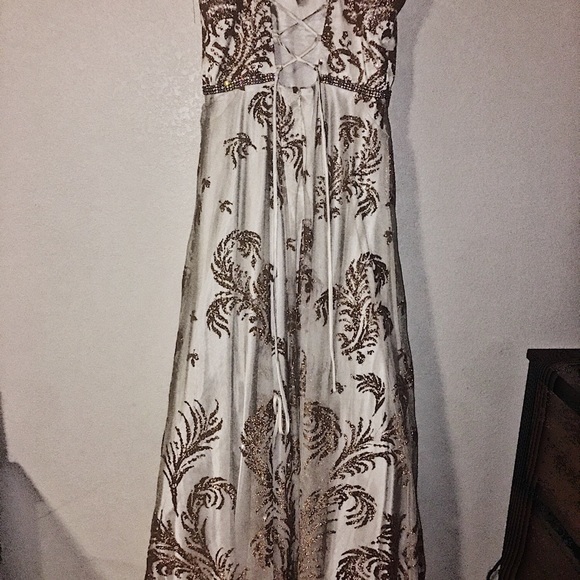 🌸HP🌸 Gold/white spaghetti strap/strapless dress - Picture 5 of 8